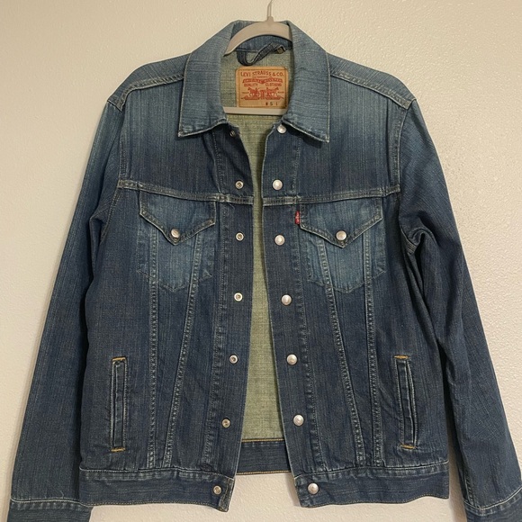 Levi's Classic Blue Denim Trucker Jacket - Picture 1 of 6